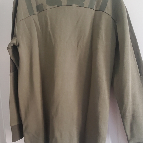 Awe-thentic - Picture 4 of 4